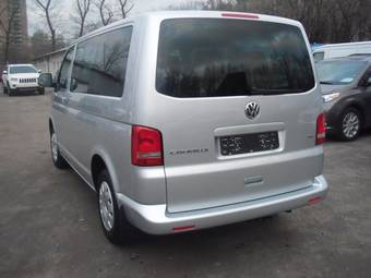 2011 Volkswagen Multiven Photos