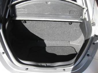 2001 Volkswagen New Beetle Photos