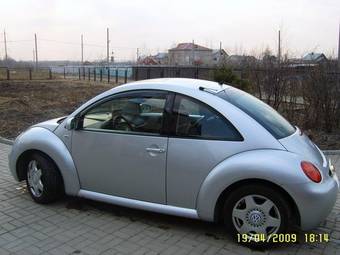 2001 Volkswagen New Beetle Photos