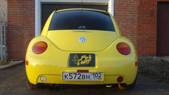 2002 Volkswagen New Beetle Photos