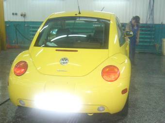 2002 Volkswagen New Beetle Photos