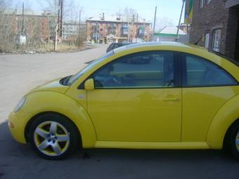 2002 Volkswagen New Beetle Photos