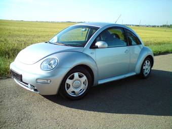 2002 Volkswagen New Beetle Photos