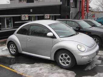 2002 Volkswagen New Beetle Photos