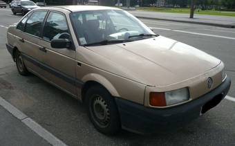 1988 Volkswagen Passat Photos