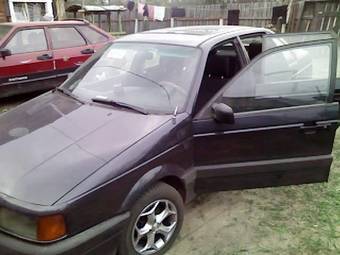 1990 Volkswagen Passat Pictures