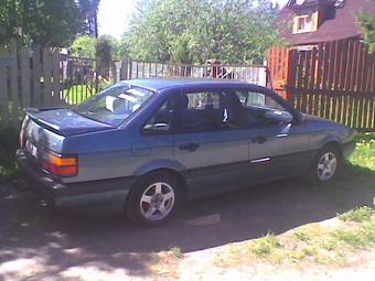 1990 Volkswagen Passat Photos