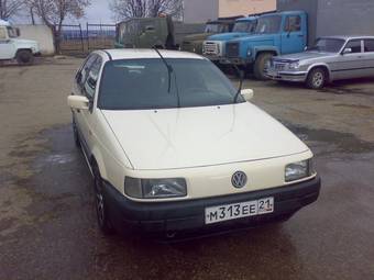 1993 Volkswagen Passat Photos