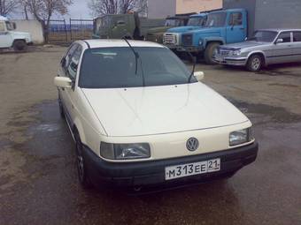 1993 Volkswagen Passat Photos