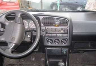 1995 Volkswagen Passat Pictures