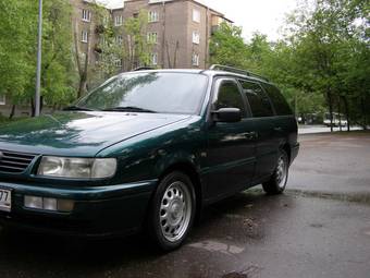 1995 Volkswagen Passat Photos