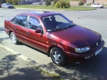 1995 Volkswagen Passat Photos