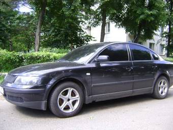 1997 Volkswagen Passat Pictures