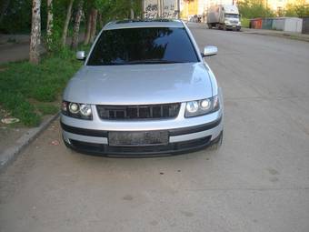 1997 Volkswagen Passat Pictures