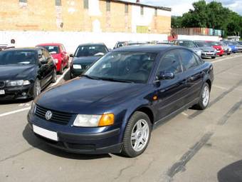 1997 Volkswagen Passat Pictures