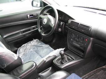 1998 Volkswagen Passat Photos