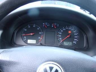 1998 Volkswagen Passat Pictures