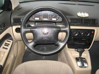 1998 Volkswagen Passat Photos