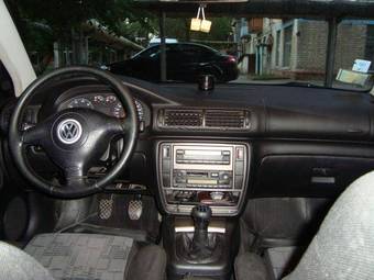 1998 Volkswagen Passat Photos