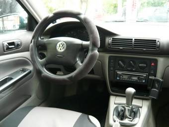 1998 Volkswagen Passat Photos