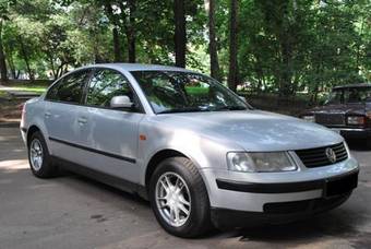 1998 Volkswagen Passat Pictures