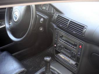 1998 Volkswagen Passat Pictures