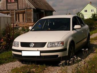 1998 Volkswagen Passat Pictures