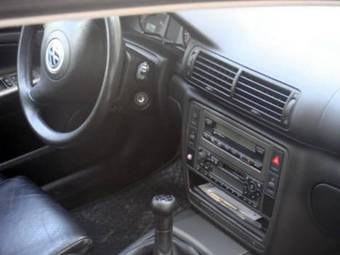 1998 Volkswagen Passat Images