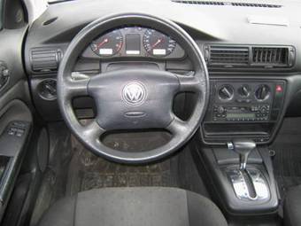 1999 Volkswagen Passat Photos