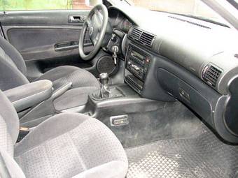 1999 Volkswagen Passat Pictures