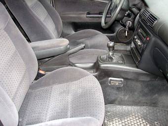 1999 Volkswagen Passat Photos