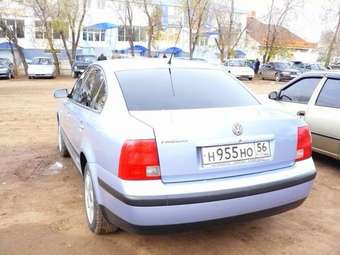 2000 Volkswagen Passat Pics