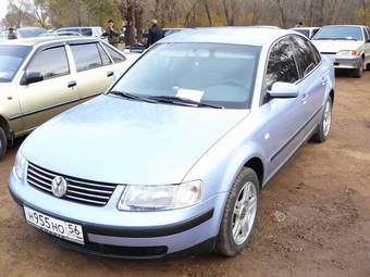 2000 Volkswagen Passat Photos