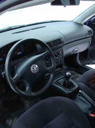 2000 Volkswagen Passat Images