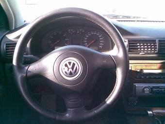 2000 Volkswagen Passat Photos