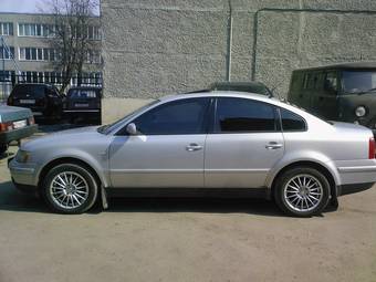 2000 Volkswagen Passat Pictures
