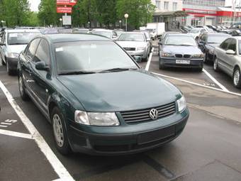 2000 Volkswagen Passat Pictures