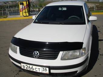 2000 Volkswagen Passat Photos