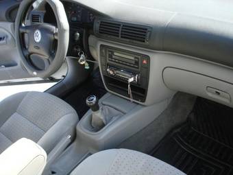 2000 Volkswagen Passat Wallpapers