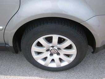 2000 Volkswagen Passat Pictures