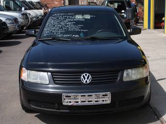 2000 Volkswagen Passat Photos