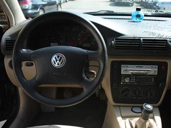 2000 Volkswagen Passat Wallpapers