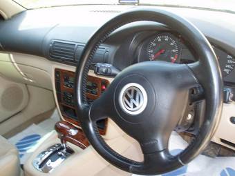 2000 Volkswagen Passat Pictures