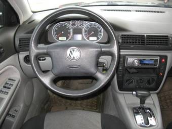 2000 Volkswagen Passat Pictures