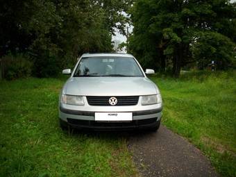 2000 Volkswagen Passat Photos