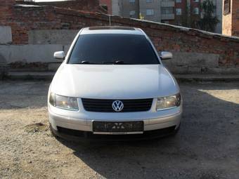 2000 Volkswagen Passat Photos