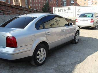 2000 Volkswagen Passat Pics