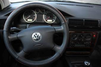 2001 Volkswagen Passat Pictures