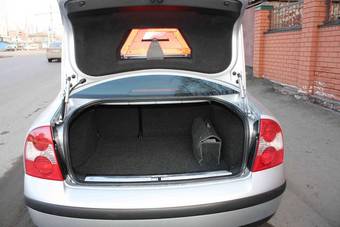 2001 Volkswagen Passat Photos