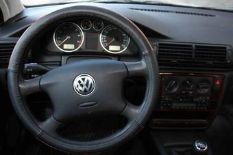 2001 Volkswagen Passat Photos